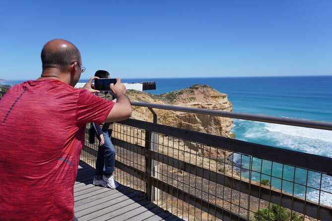 Full-Day Great Ocean Road and 12 Apostles Tour - Loch Ard Gorge cliffs and the shipwreck story setting