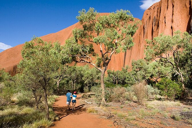Full Uluru Base Walk at Sunrise Including breakfast - Who this sunrise base walk suits best