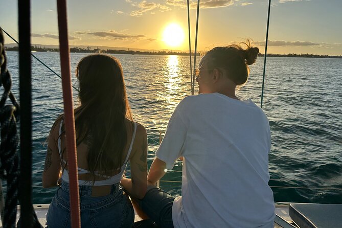 Gold Coast 2 Hr Sunset Private Sailing Charter with Drinks & Food - Snacks, sodas, and alcoholic beverages, plus the little food details