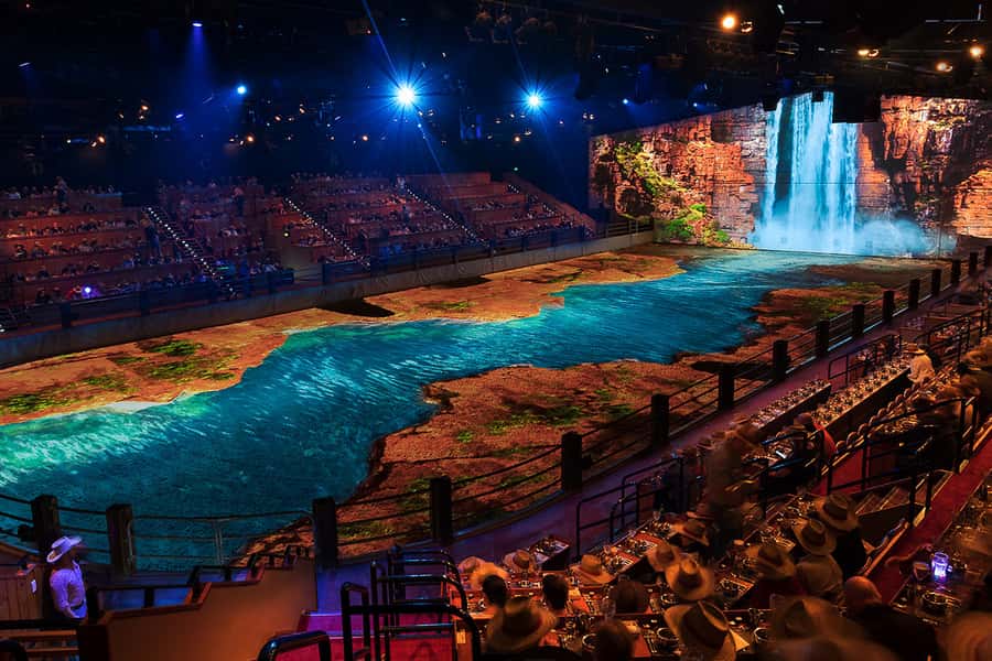 Gold Coast: Australian Outback Spectacular Dinner & Show - The Two-Farmer Outback Story You Follow for Two Hours