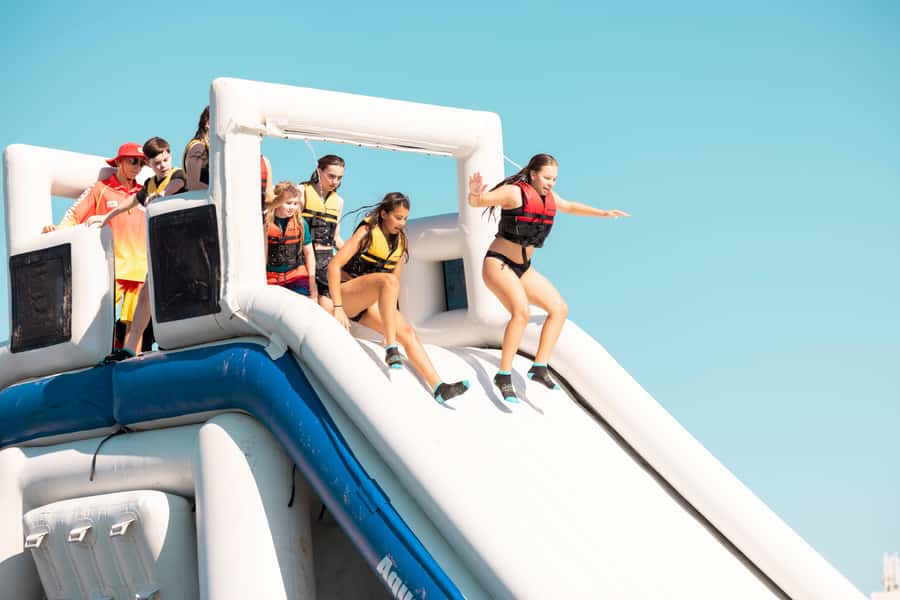 Gold Coast: GC Aqua Park Session in Broadwater Parklands - Choose your session: 50 minutes or 100 minutes