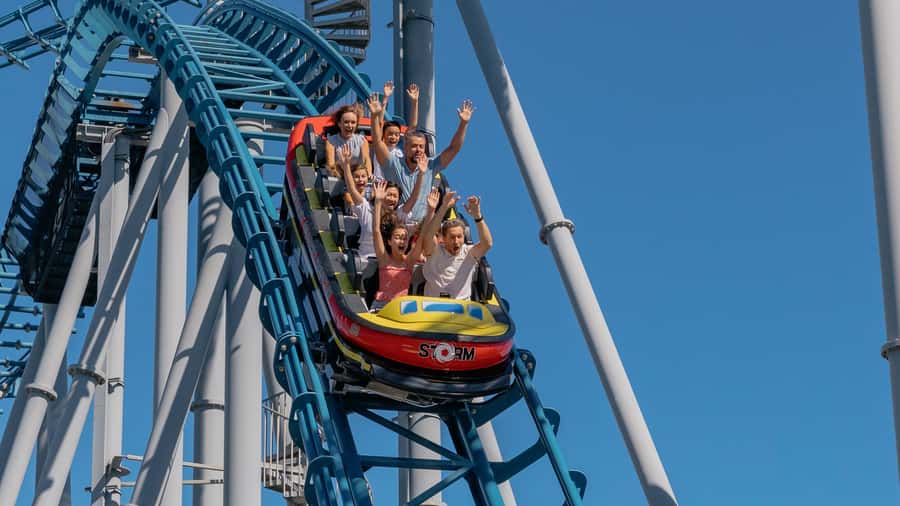 Gold Coast: Movie World, Sea World & Wet'n'Wild 7-Day Pass - A smart way to “do the Gold Coast parks” in 7 consecutive days