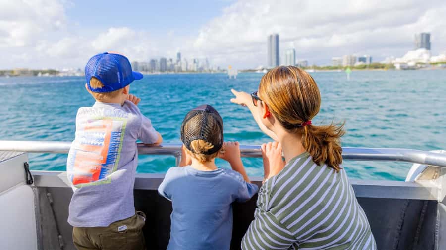 Gold Coast: Sightseeing Hop-on Hop-off Cruise - Stop 1: Surfers Paradise and the skyline you actually came for