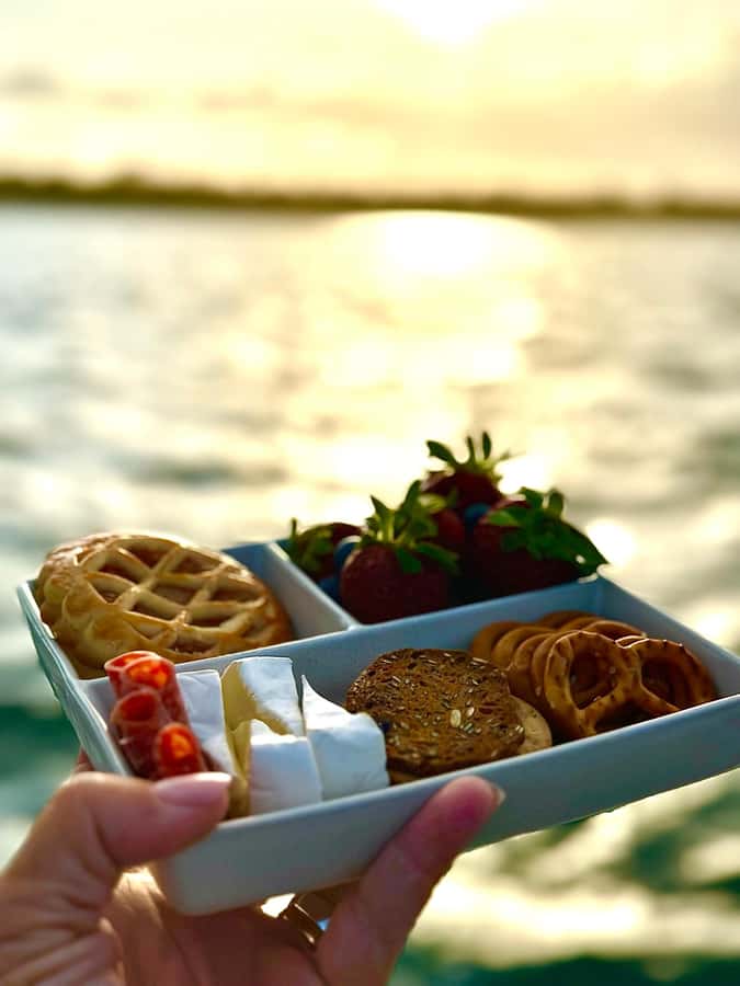Gold Coast: Sunset Sailing Cruise incl food & drinks - What the 38-foot yacht experience feels like in real life