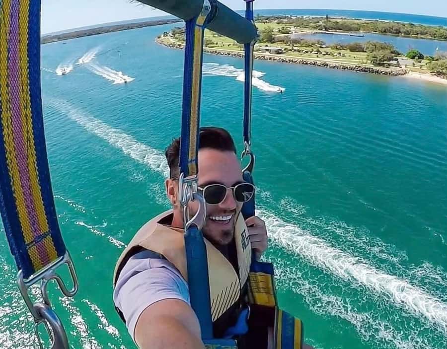 Gold Coast: Surfers Parasailing with Free Photos - How Much Does $67 Really Buy You?