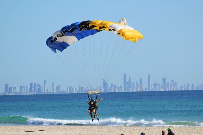 Gold Coast Tandem Skydive - Where You Meet, and How the 2.5 Hours Really Fits