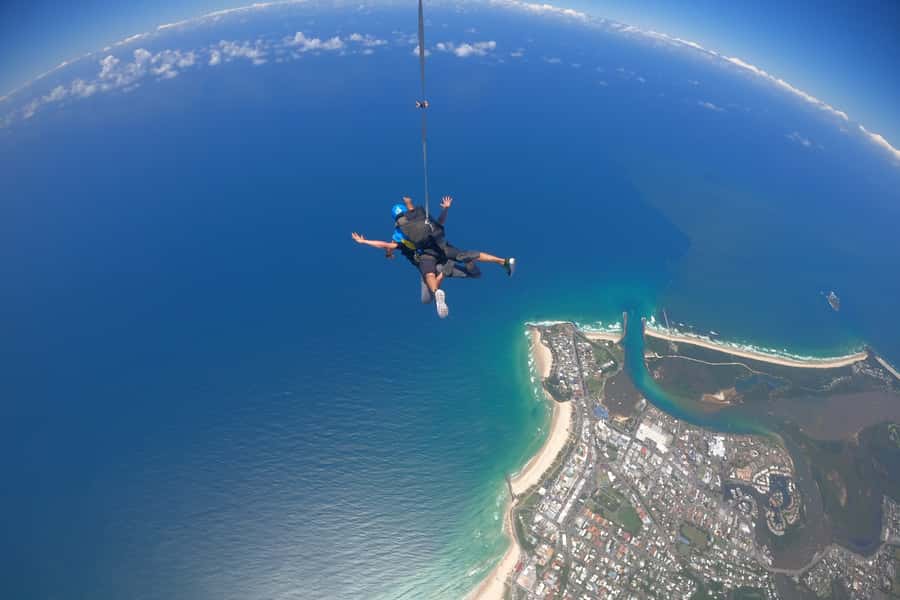 Gold Coast: Tandem Skydiving Experience - The flight up to 12,000 feet: time to look, breathe, and focus