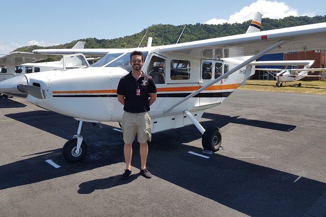 Great Barrier Reef 40 Minute Scenic Flight from Cairns - Reef Hopper - Why the pilot commentary changes the whole experience