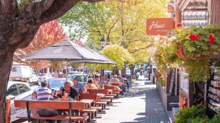 Hahndorf Hidden Gems: Full-Day Adventure - Beerenberg Farm Shop: Strawberry Culture With Quick Browsing Time