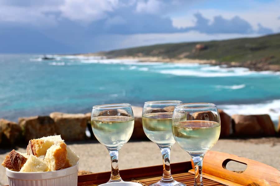 Half day Wine and Sights Discovery Tour Busselton - Two wineries plus local gourmet tastings: value for drinkers and non drinkers