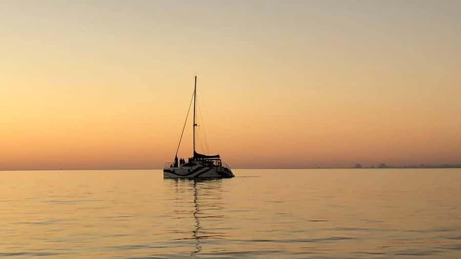 Hervey Bay Champagne Sunset Sail - Who should book, and who might want a different activity