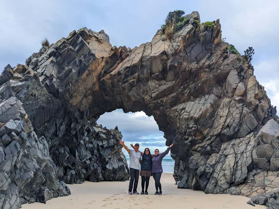 Hobart: Bruny Island Adventure: Hike, Highlights & Tastes - Mars Bluff and Miles Beach: Two Stops That Make the Middle Worth It