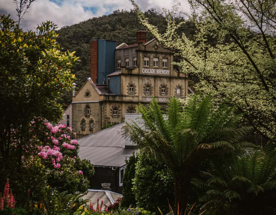 Hobart: Cascade Brewery Historic Tour - Heritage Gardens: how the setting helps the story land