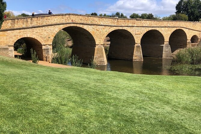 Hobart Highlights Day Tour - Richmond’s Convict-Era Streets and the Old Bridge Moment