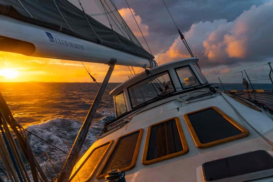 Hobart: Luxury Yacht Scenic Sailing Tour with Snacks - Key Things That Make This Hobart Yacht Sail Worth Your Time