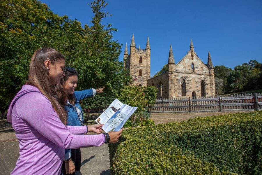 Hobart: Port Arthur, Richmond & Tassie Devil - Active Tour - Unzoo: Feeding Tasmanian Devils (and That Special Kind of Excitement)