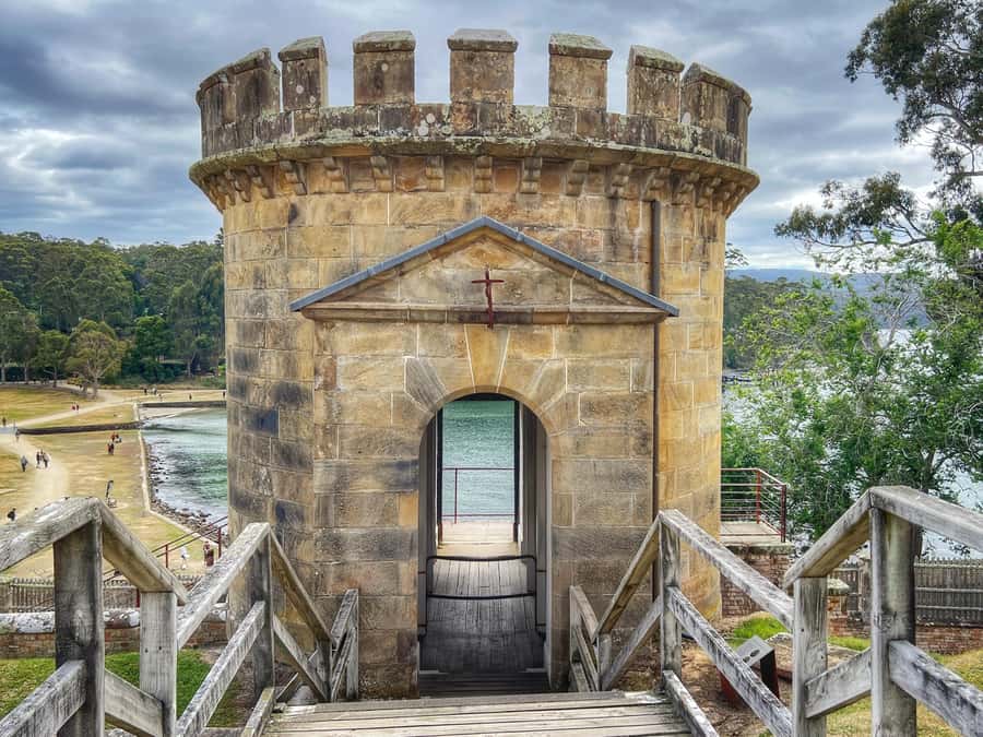 Hobart: Port Arthur & Tasman Park Full-Day Trip with Cruise - Pirates Bay, Eaglehawk Neck, and Norfolk Bay: Photo Stops That Add Variety