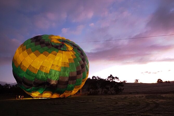 Hot Air Balloon Flights in Perth (Avon Valley) with breakfast - Breakfast after the flight: welcome fuel, with one food caveat