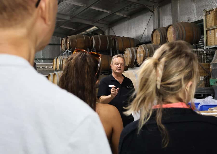 Hunter Valley: Wine, Chocolate and Lunch All Inclusive Tour - 4 Pines at the Farm: Lunch, Views, and a Guided Tasting Session
