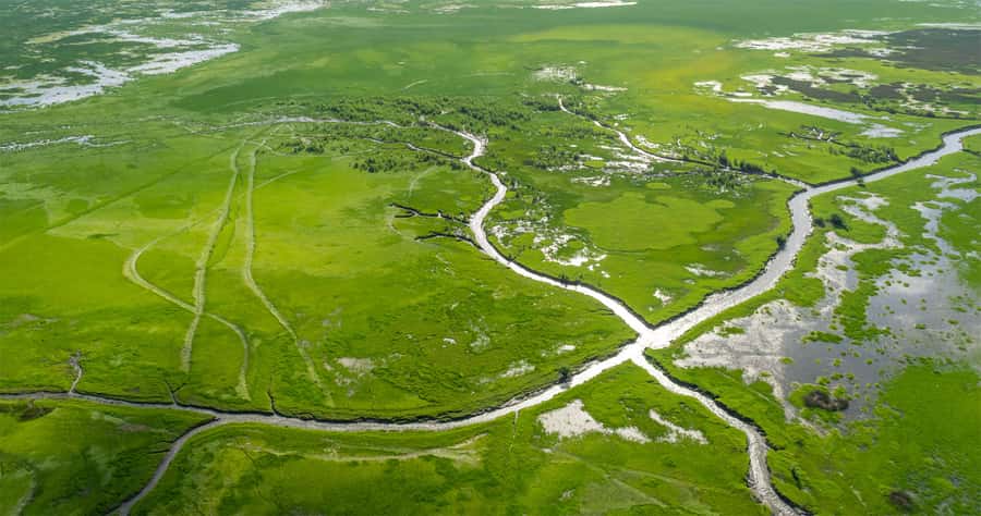 Jabiru: 30 minute Scenic flight over Kakadu National Park - Flying the route: The Archway, valleys, billabongs, and the plains