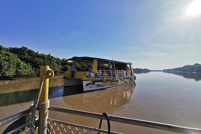 Jumping Croc Cruise, Berry Springs,Fogg Dam & Humpty Doo Pub - Humpty Doo pub: a cold drink and a proper outback pause