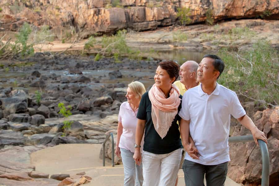 Katherine Gorge & Edith Falls Full-Day Tour from Darwin - Buffet lunch in Nitmiluk: fuel for the gorge