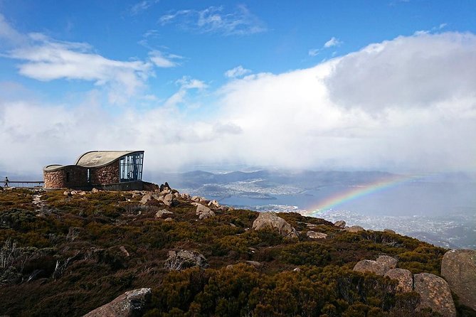 kunanyi/Mt Wellington Explorer Bus- Return Tour (2.5 hours) - The ride up: comfortable transport plus real narration