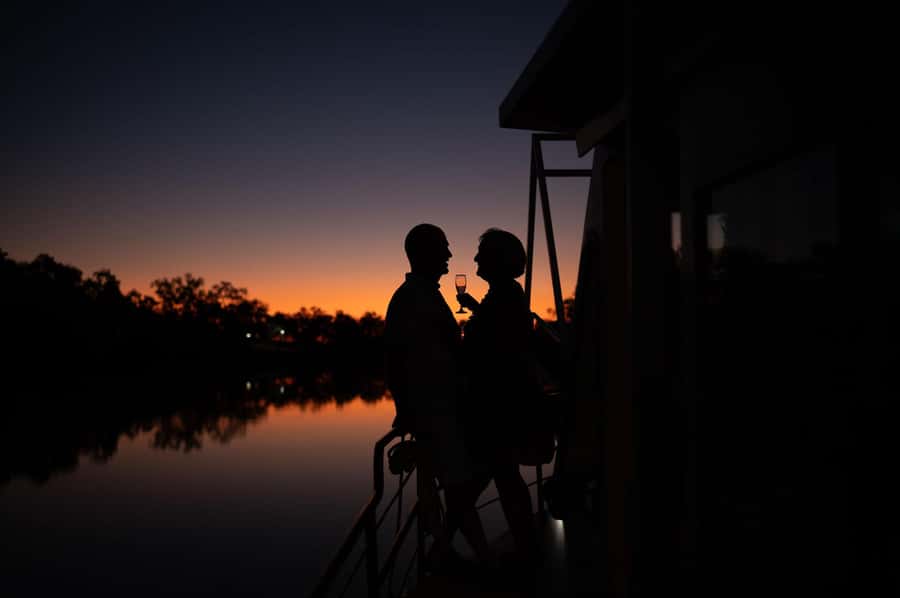 Longreach: Drover's Sunset Cruise & Outback Dinner & Show - The River Stage entertainment: music and stories after dinner