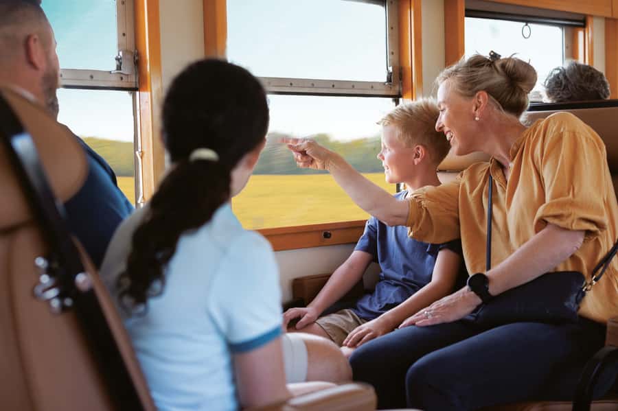 Longreach: Great Darr River Rail Run Outback Rail Adventure - Why the driver and bush food stories matter
