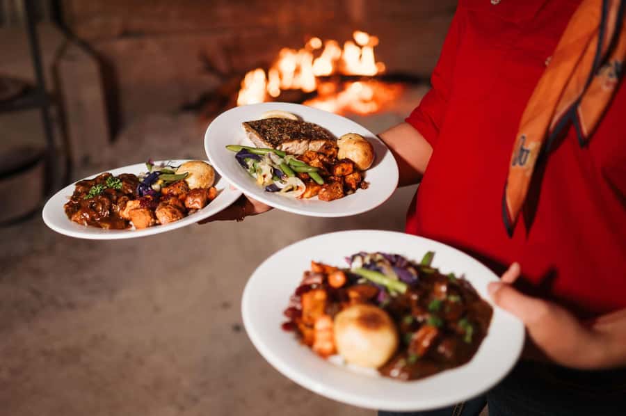 Longreach: Smithy's Outback Dinner and Show - Should you book Smithys Outback Dinner and Show?