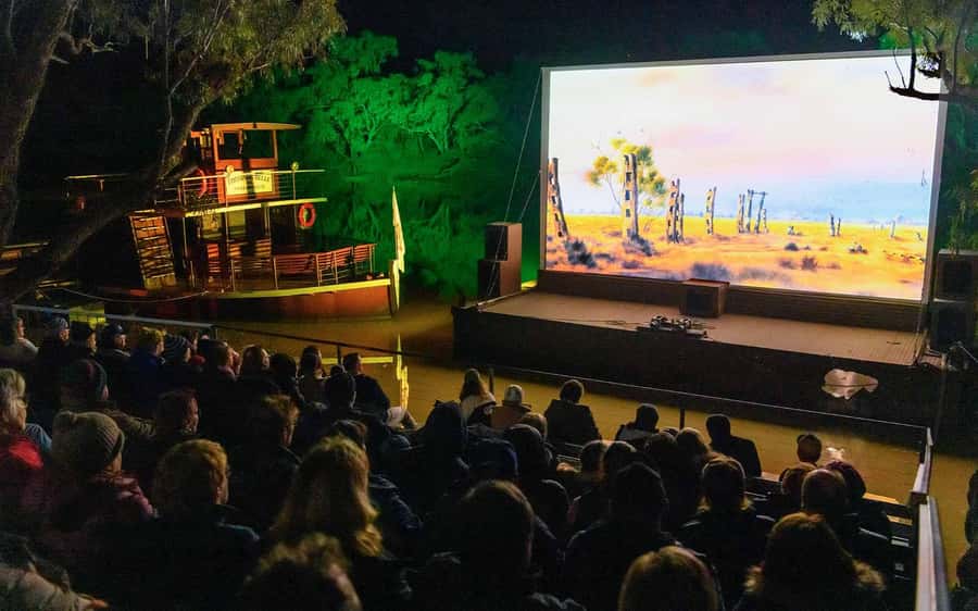 Longreach: Sunset Paddlewheeler Cruise, Show and Dinner - Bush poetry and the Starlight sound and light show by the riverbank