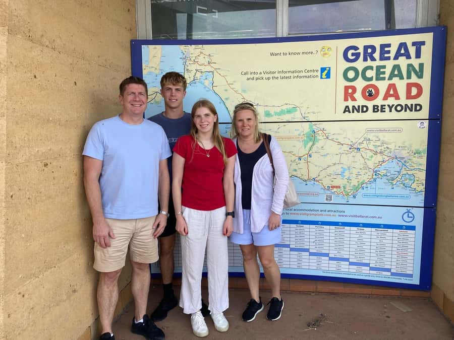 Luxury Private Great Ocean Road Tour – Up to 14 Guests - Departing Melbourne and arriving ready: pickup, timing, and comfort