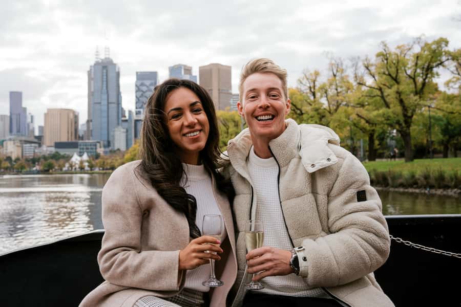 Melbourne: 2-Hour Bottomless Brunch Cruise - Boarding at Southgate, getting comfortable, and first drinks