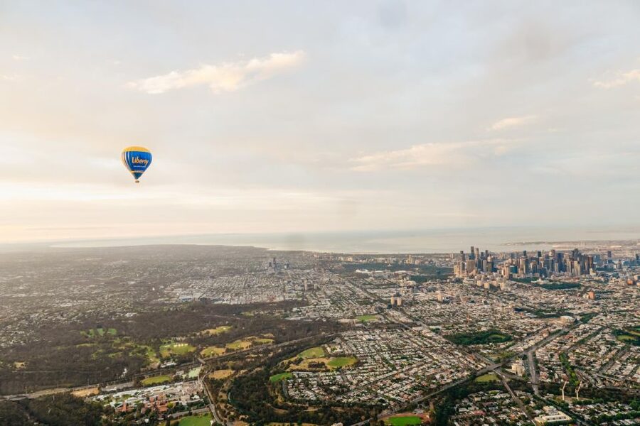 Melbourne: Balloon Flight at Sunrise - Cloudy or Clear, the Pilot Makes the Plan