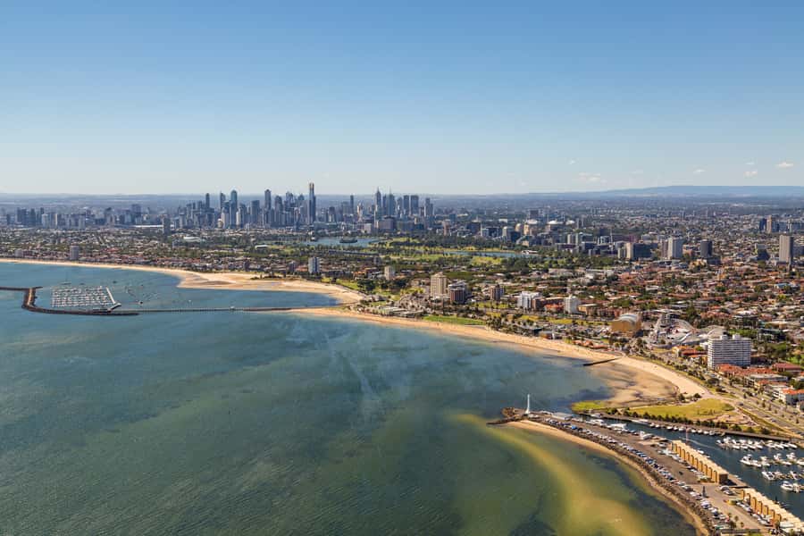 Melbourne: City and Bayside Helicopter Tour - Port Phillip Bay at Half Moon Bay, then Back to Earth