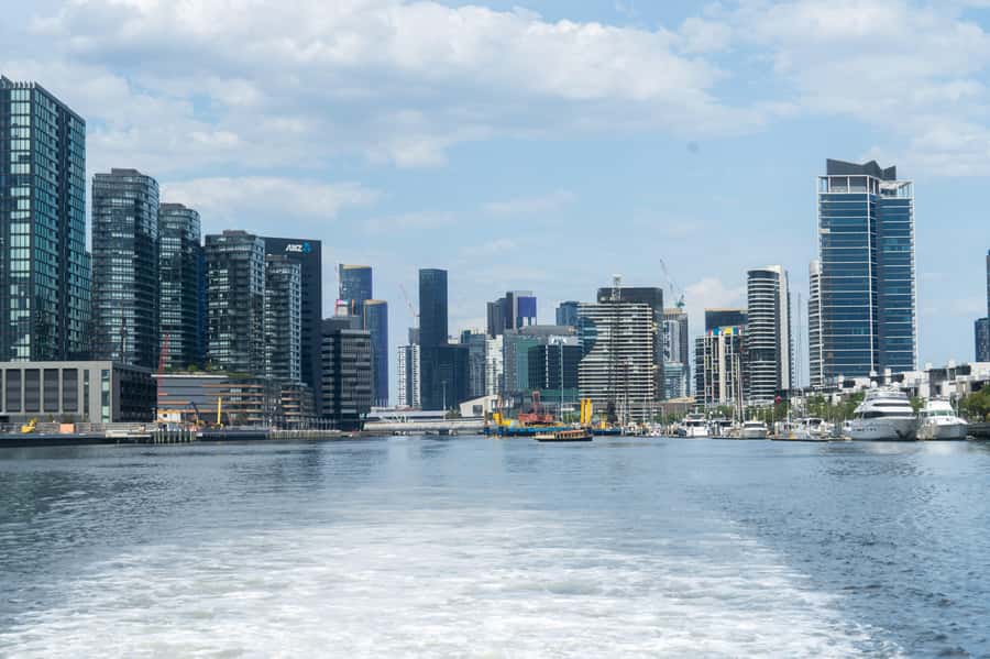 Melbourne City Cruise with Tea, Coffee, and Commentary - Live Commentary That Actually Helps You Follow the City