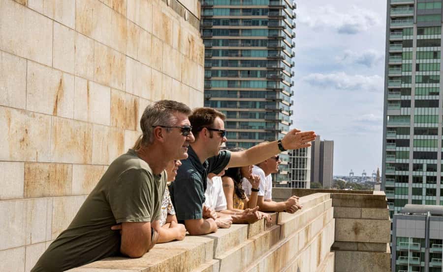 Melbourne: City Highlights Group Tour by Bus - Shrine of Remembrance: more than a stop, it’s a view lesson