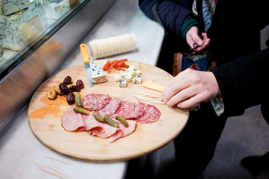Melbourne Flavors: Queen Victoria Market Food Tour - Queen Victoria Market tastings: what you sample and why