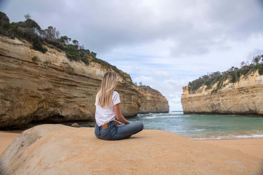 Melbourne: Great Ocean Road 12 Apostles & Rainforest Tour - Small Comfort Details That Make a Long Day Work