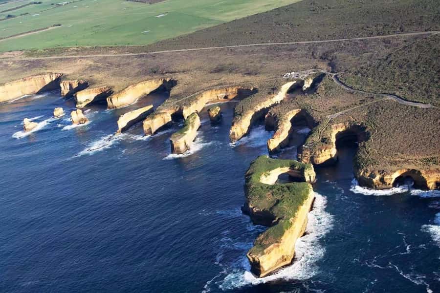 Melbourne: Great Ocean Road Max Highlights & London Bridge - Loch Ard Gorge: the calmer stop that makes the Apostles click