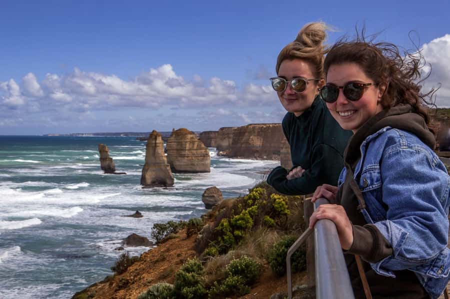 Melbourne: Great Ocean Road & Wildlife Tour for Backpackers - Pickup and getting out of Melbourne fast