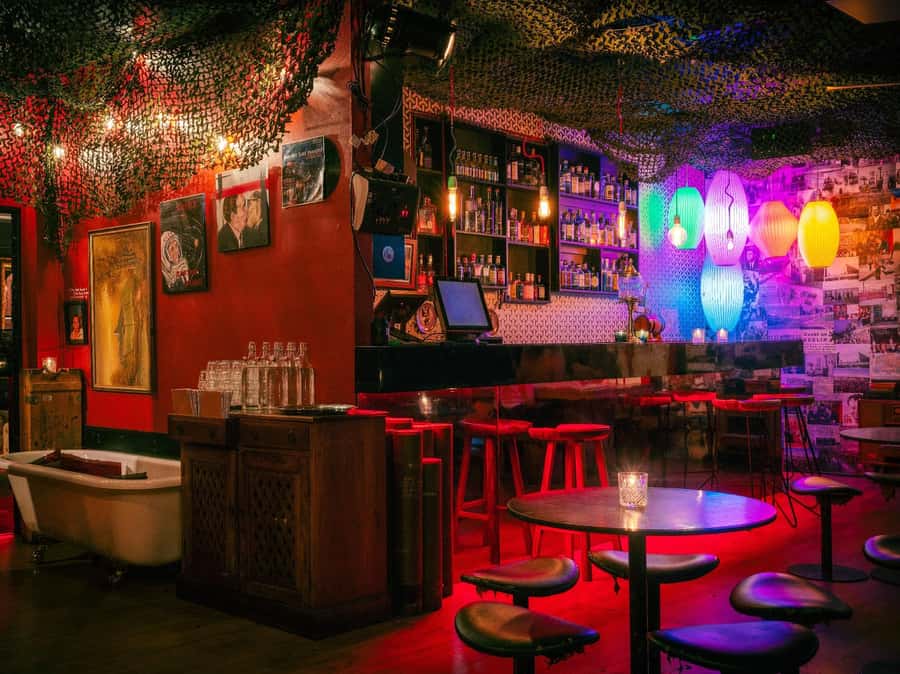 Melbourne: Hidden Bar and Cocktail Tour - Your guide’s job: passwords, pacing, and Melbourne street stories