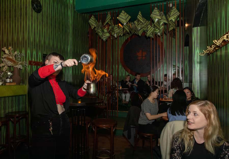 Melbourne: Hidden Bar and Cocktail Tour - Stop by stop: three bars with different vibes and real order help