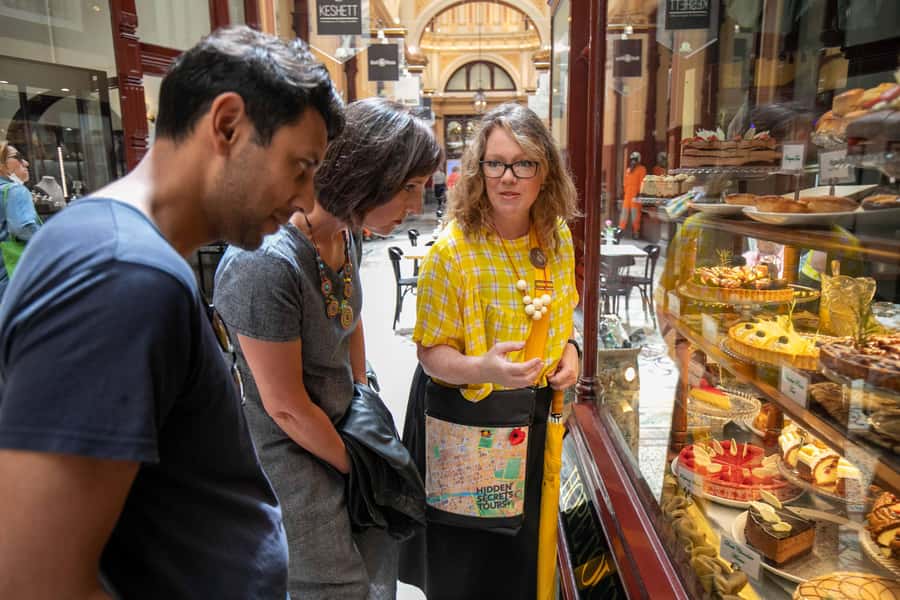 Melbourne: Original Lanes & Arcades Walk (max 8 guests only) - Why the small group (up to 8) changes everything