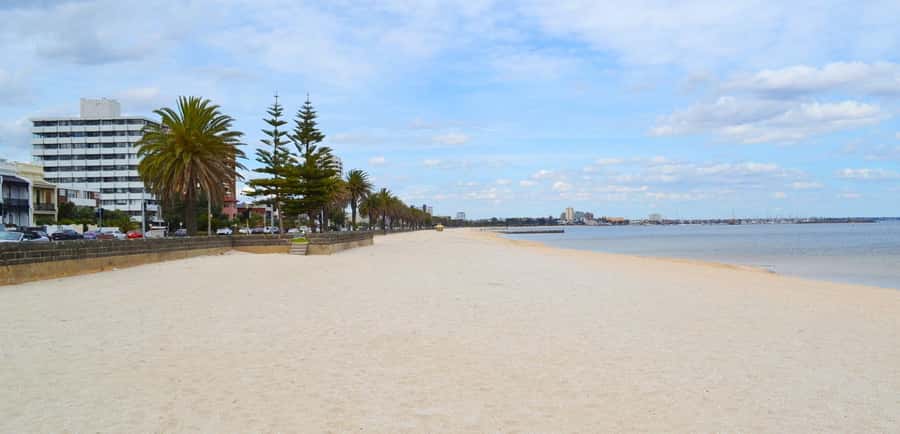 Melbourne: Private Melbourne City Tour with Stops - Bayside, Beach Road, and Beaconsfield Parade on the way back