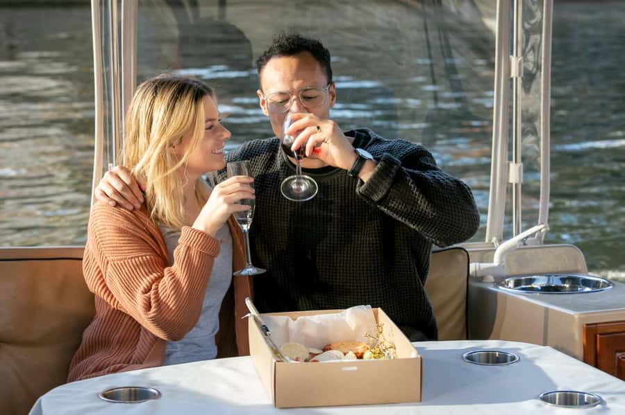 Melbourne: Private Yarra River Cruise w/ Cheese & Wine - Meeting at Docklands: where you should go and what to do first