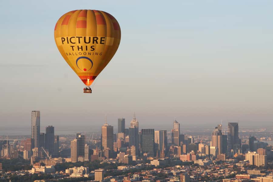 Melbourne: Sunrise Hot Air Balloon Experience with Breakfast - The Safety Talk, the Pilot, and What the Flight Feels Like