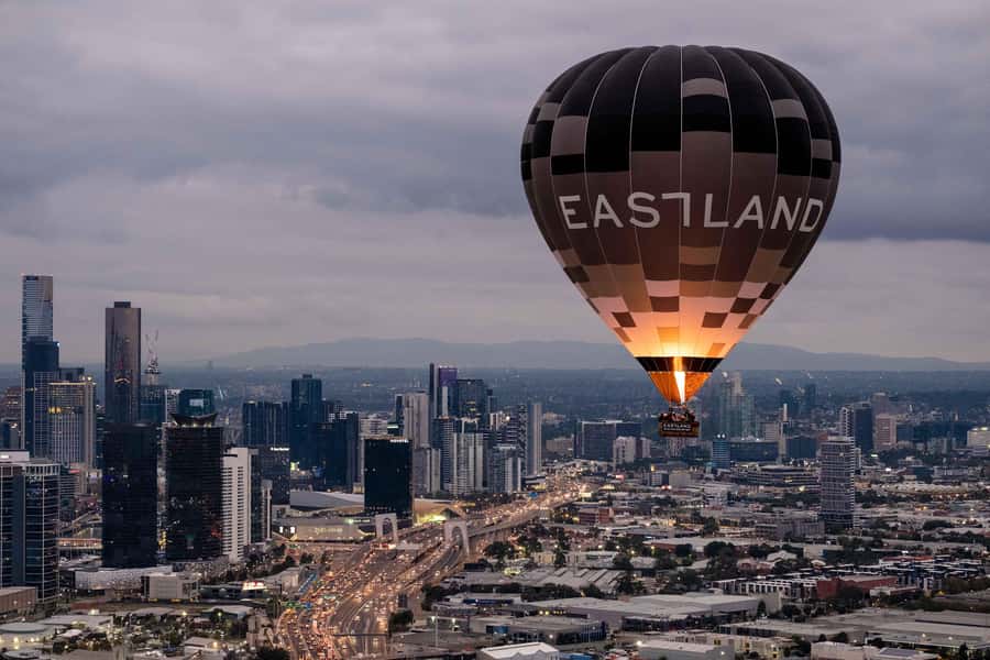 Melbourne: Sunrise Hot Air Balloon Experience with Breakfast - Sofitel Meeting Point and Early-Morning Pickup: How You Actually Start the Day
