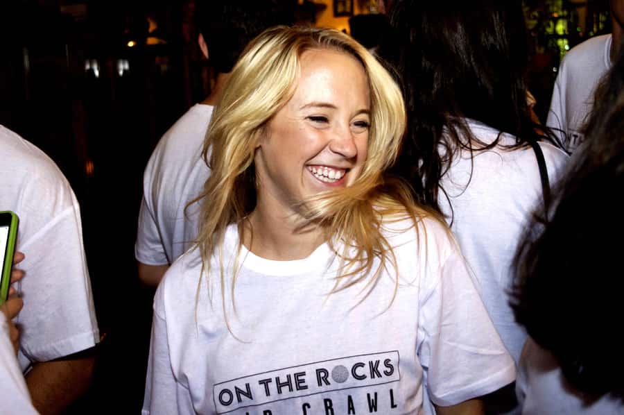 Melbourne: Weekly Bar Crawl: 5 Free shots, Club Entry - Your night in motion: 5 hours through bars and into the club