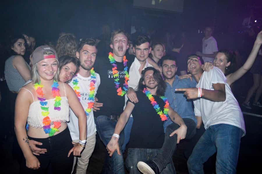 Melbourne: Weekly Bar Crawl: 5 Free shots, Club Entry - Stop by stop: how the venues work for conversation and momentum